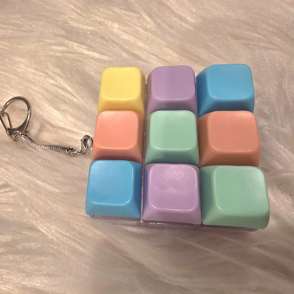 Keyboard Keychain/ Fidget Clicker - Picture 2 of 3